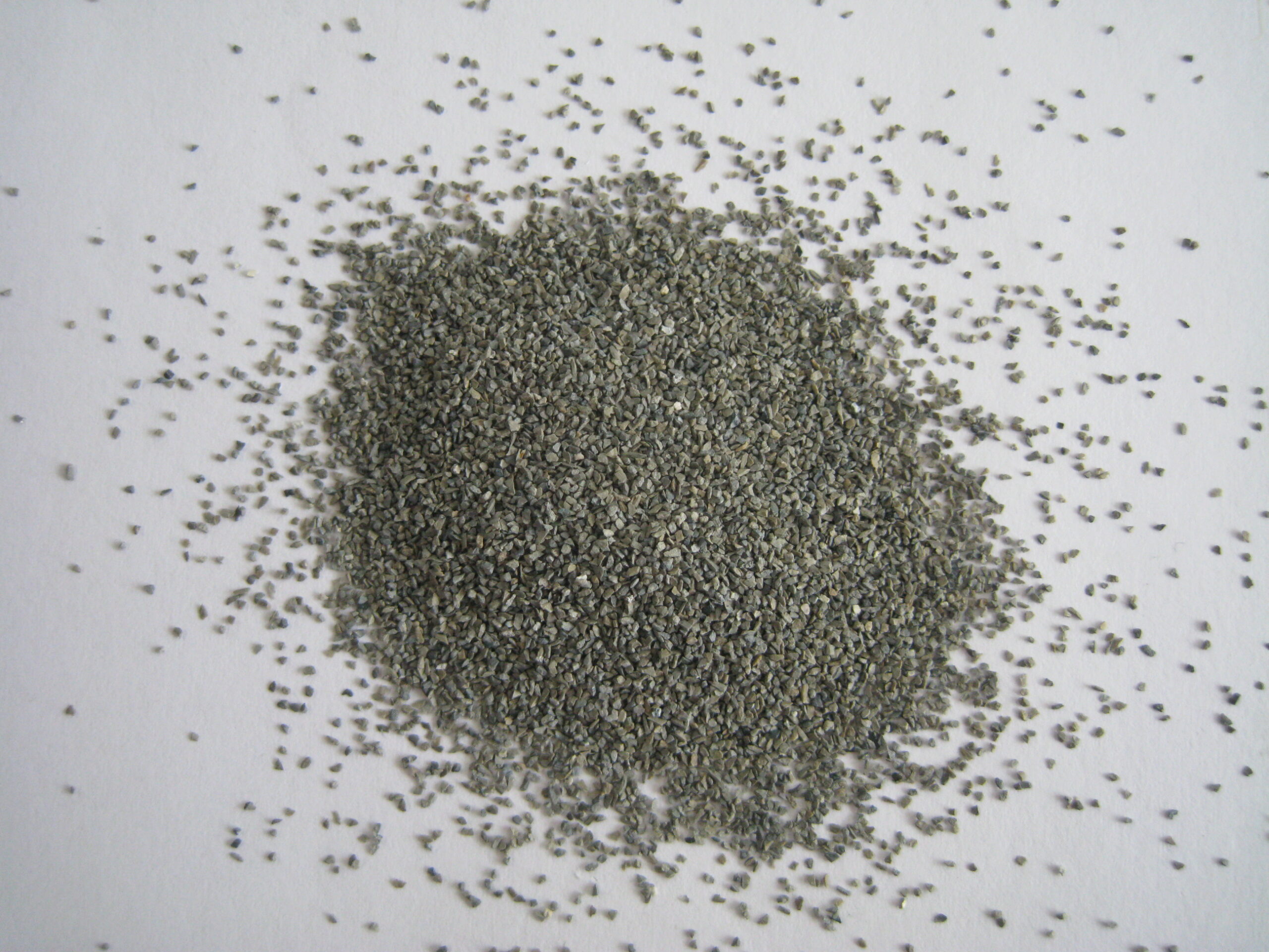 지르코늄 코런덤